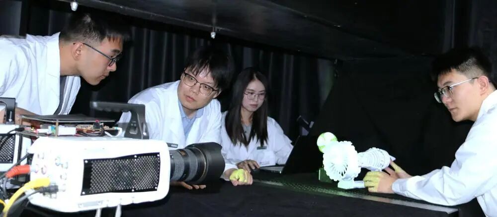 “普通相机”拍出超高速3D大片!南理工团队突破成像极限 “普通相机”拍出超高速3D大片!南理工团队突破成像极限