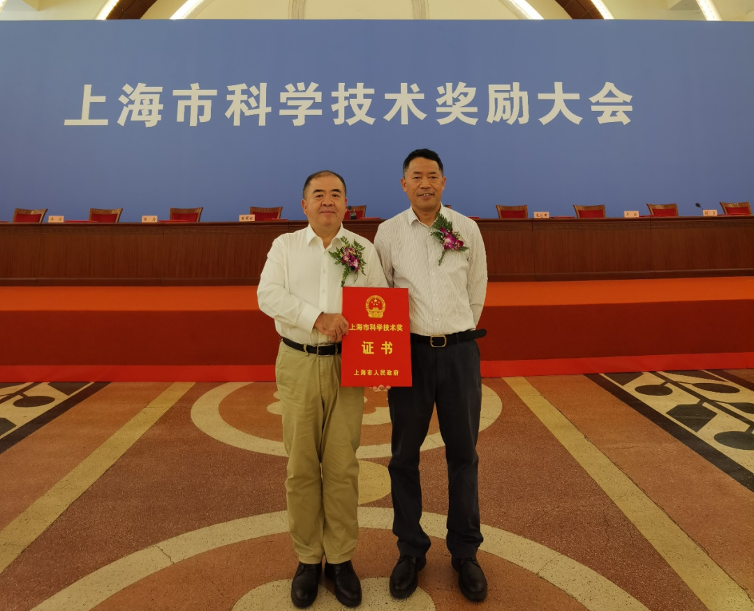 上海光机所“用于新型激光聚变研究的高效万焦耳级钕玻璃激光装置”项目荣获2024年度上海市科技进步奖一等奖 上海光机所“用于新型激光聚变研究的高效万焦耳级钕玻璃激光装置”项目荣获2024年度上海市科技进步奖一等奖