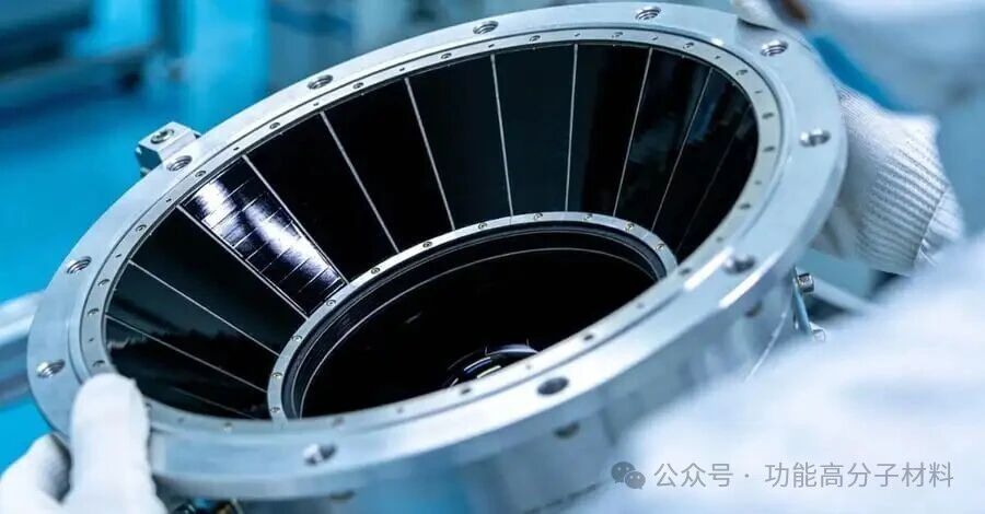 卫星激光通信终端用黑色光学涂层